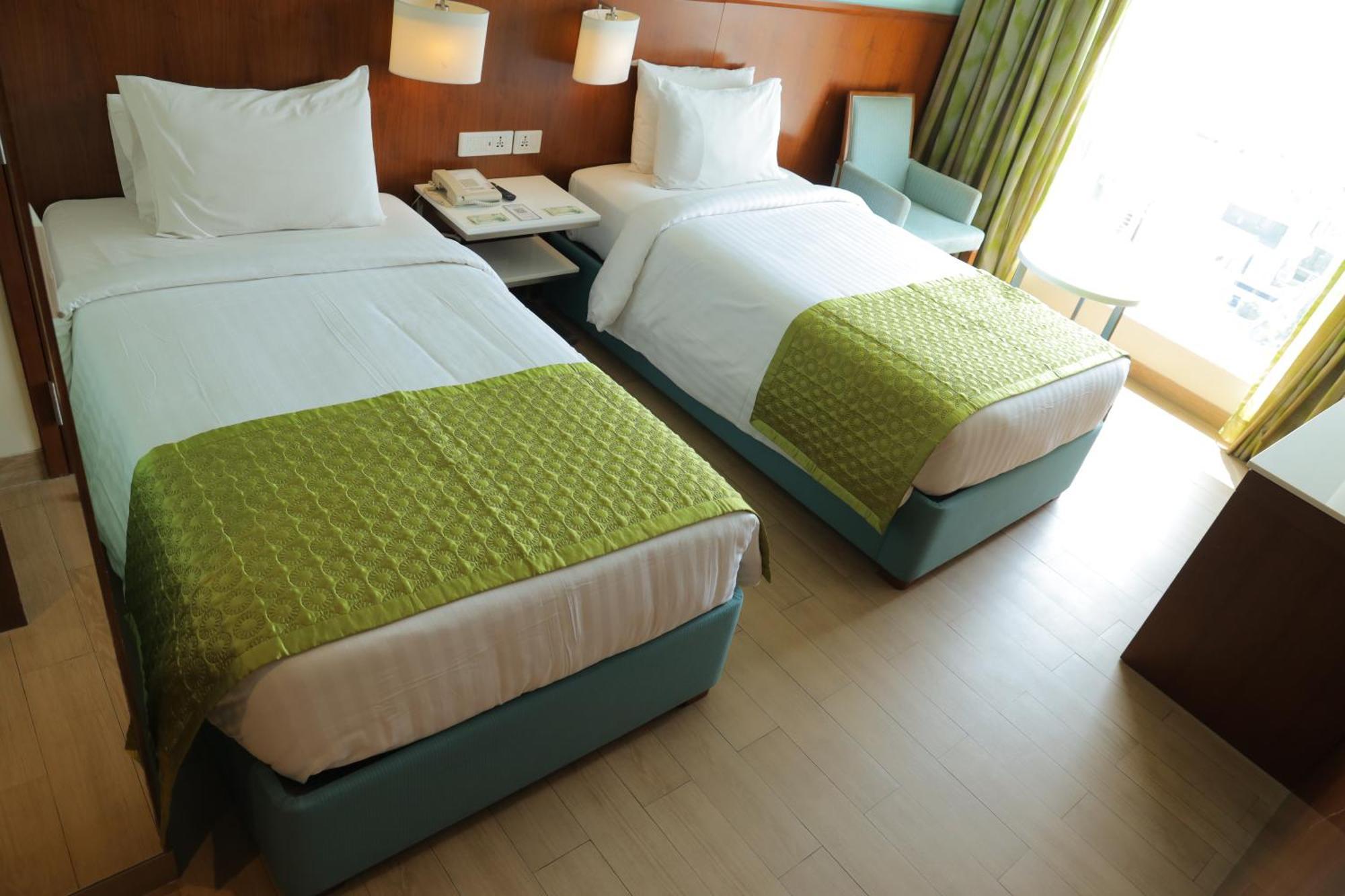Fairfield By Marriott Индаур Экстерьер фото